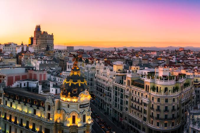 Nuevas formas de conexión en Madrid: relaciones claras y expectativas reales